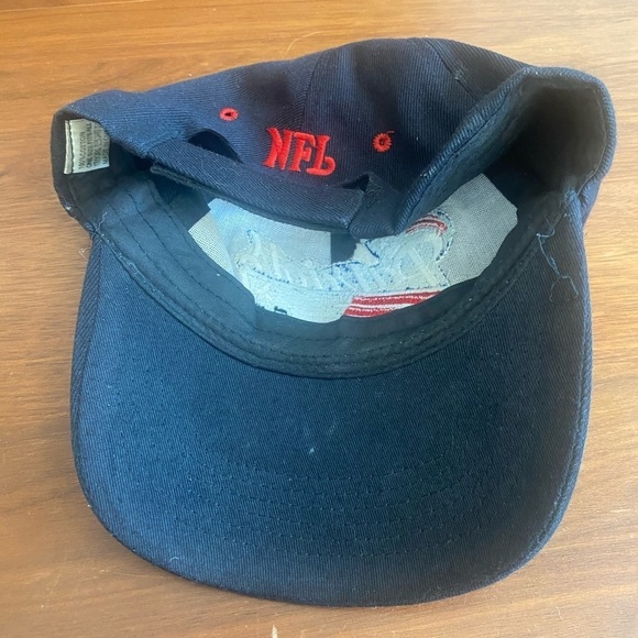 New England Patriots NFL Football Hat - Picture 2 of 3